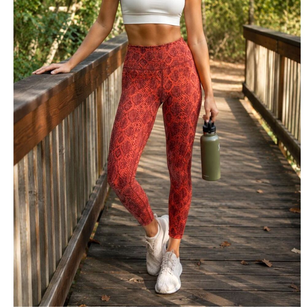 Athleta Ultimate 7/8 Tight Leggings XS Orange Snake Print Athletic Yoga Pants